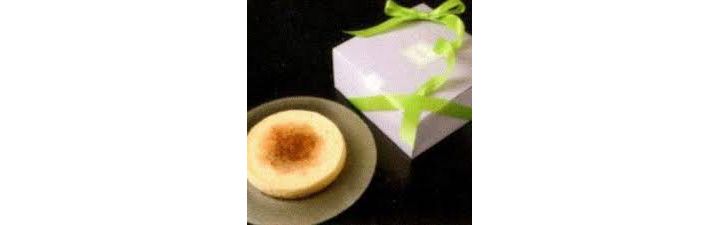 東京・Adonis T table「プレミアム白トリュフチーズケーキ(ホール)」