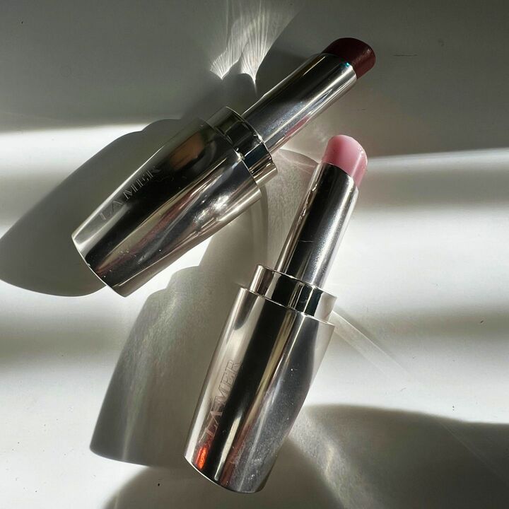 ラ・メール ザ・リップ トリートメント 左／ココア　右／ベアー 各￥9,350