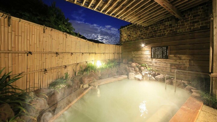 神奈川県・箱根強羅「天翠茶寮」の大浴場内湯