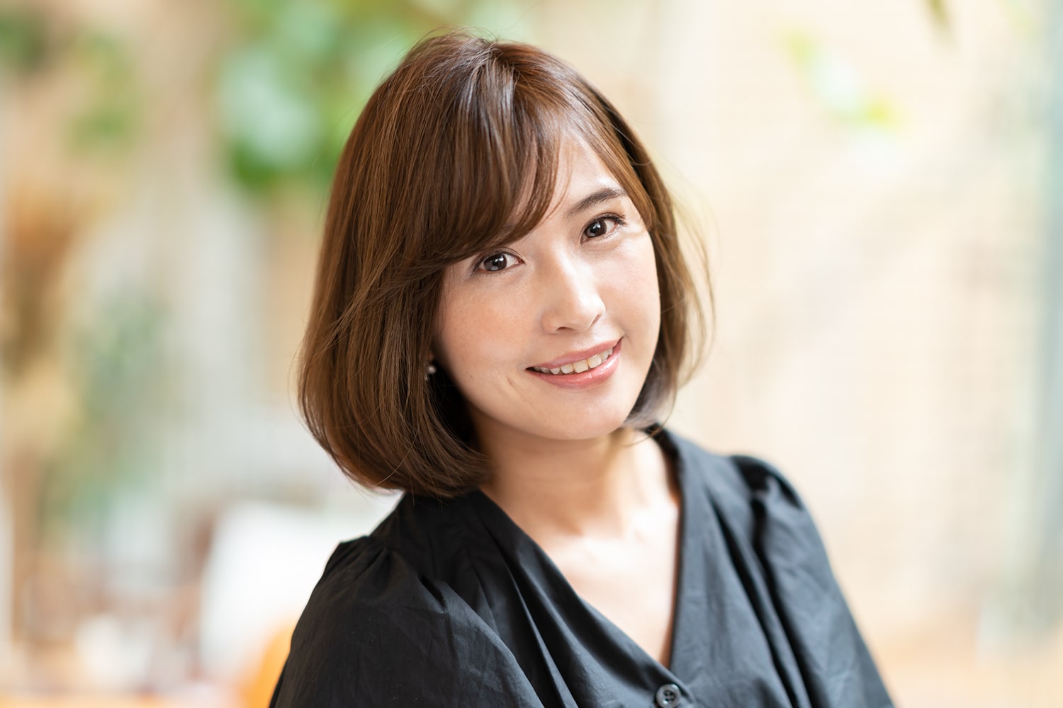 まとまりとツヤ感がフレッシュなエアリーボブ