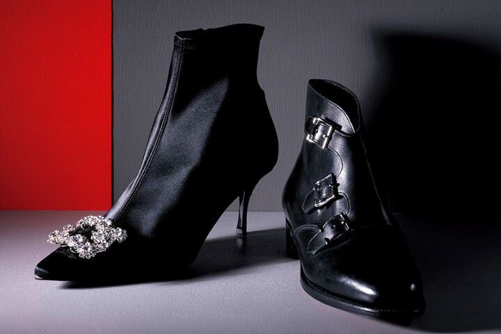 左から／ブーツ「フラワー ストラス」￥246,000【ヒール：6.5cm】［ストレッチサテン］（ロジェ・ヴィヴィエ・ジャパン）、ブーツ「ウィロー」￥247,000【ヒール：2.5cm】［クシュベルカーフ］（ジョン ロブ ジャパン〈ジョン ロブ〉）[Precious2018年11月号141ページ]