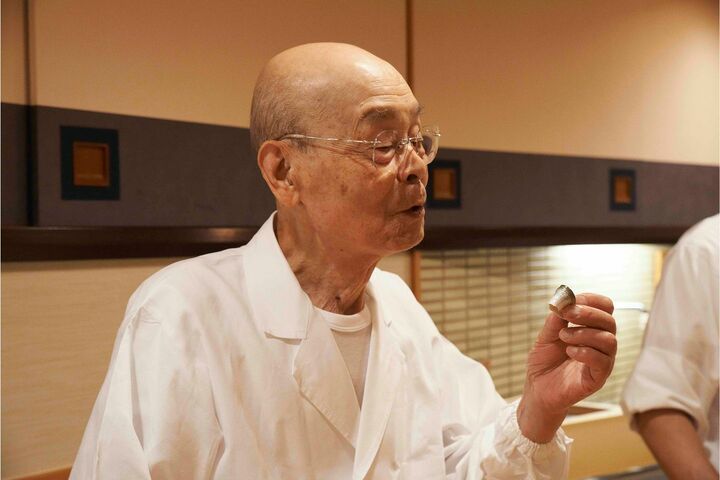 江戸前鮨「すきやばし次郎」元店主・小野二郎さん