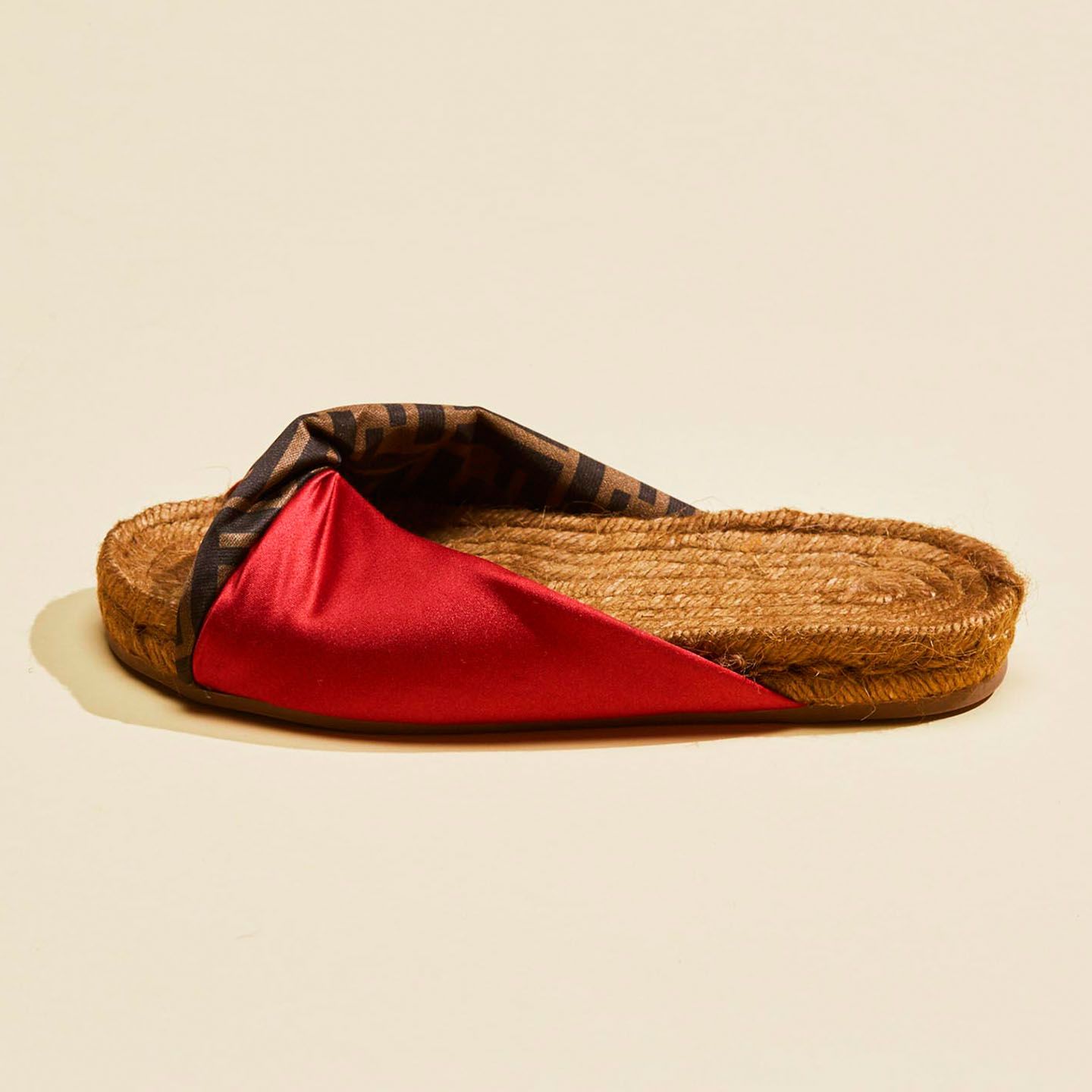 サンダル【ヒール1cm】¥57,000(税抜)