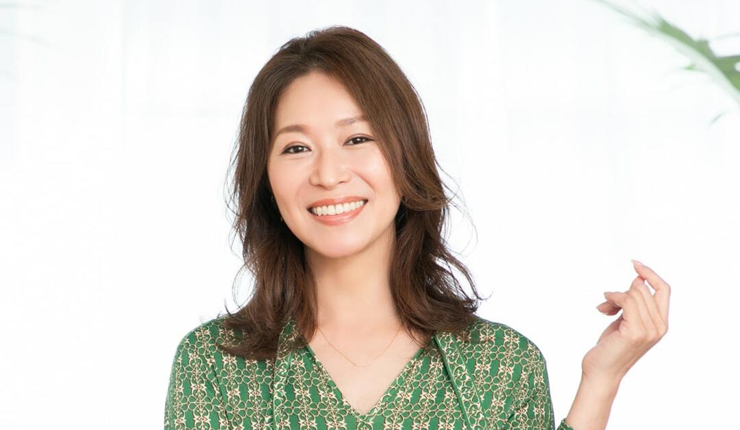 面長顔をキュッと引き締める 長め前髪の 菱形ロングヘア Precious Jp プレシャス