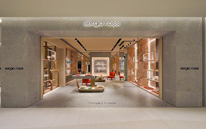 セルジオ ロッシ(Sergio Rossi)のGINZA SIX店外観