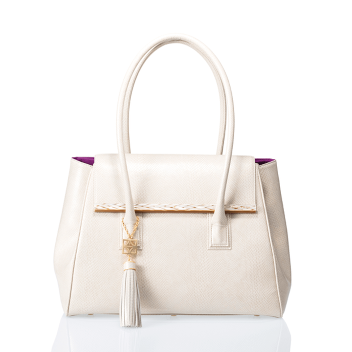 バッグ「ARIANNA（アリアナ）」￥148,000（税抜）