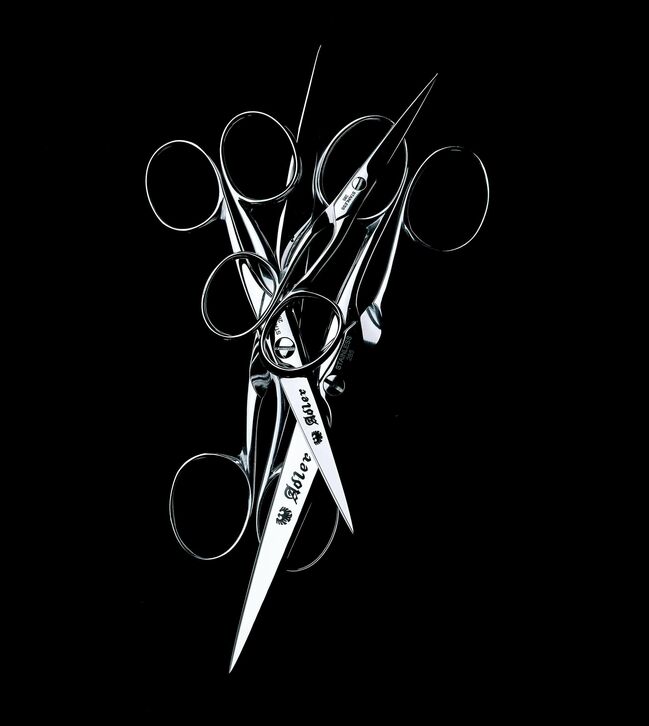 『洋鋏』825-4［全長105㎜］￥9,000・285-5［全長130㎜］￥10,000・285-6［全長160㎜］￥11,000・285-6.5［全長172㎜］￥12,000