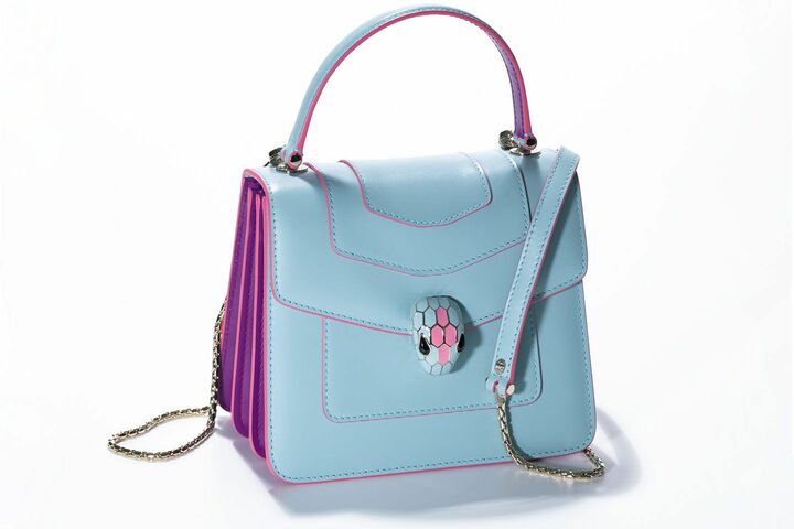 バッグ［縦15×横18×マチ9.5cm］￥270,000（ブルガリ ジャパン）