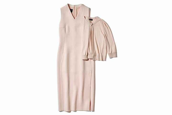 カーディガン￥114,000［シーアイランドコットン］・ワンピース￥220,000［ウールクレープ ダブルフェース］（アクリスジャパン〈アクリス〉）