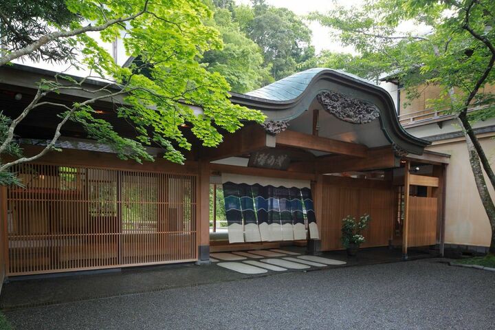 「あさば」の玄関
