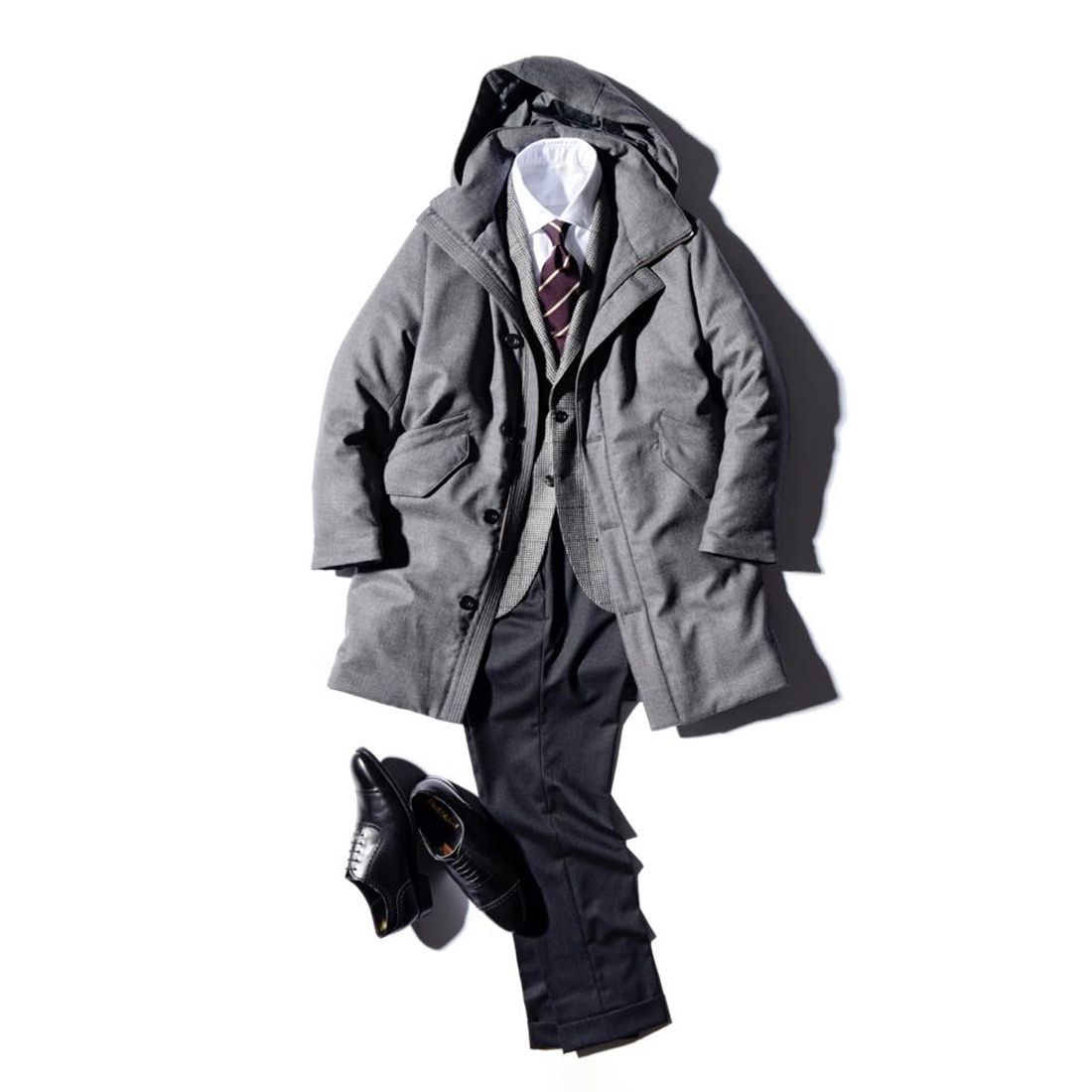コート¥99,000・ジャケット¥99,000・シャツ¥23,000・タイ¥15,000・パンツ¥45,000・靴¥87,000(ポール・スチュアート 青山店)
