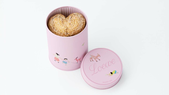 ロエベの「LOEWE × Suna Fujita」発売記念限定スイーツギフト