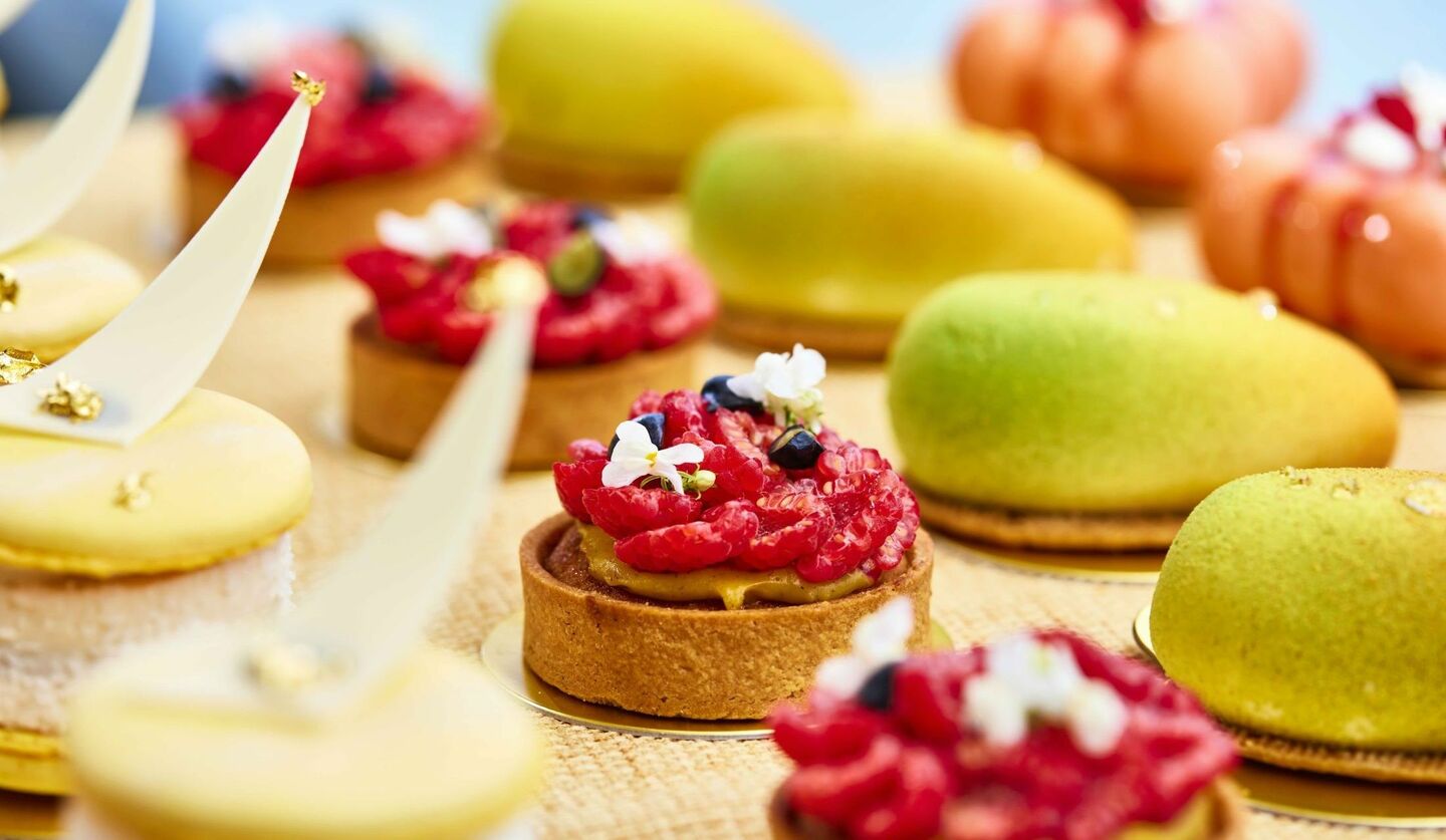 ザ・リッツ・カールトン沖縄の「トロピカルケーキ」の画像