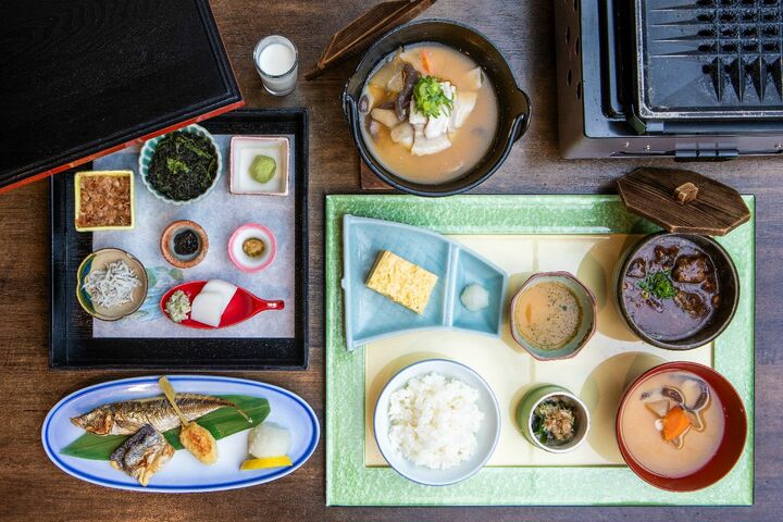 朝食