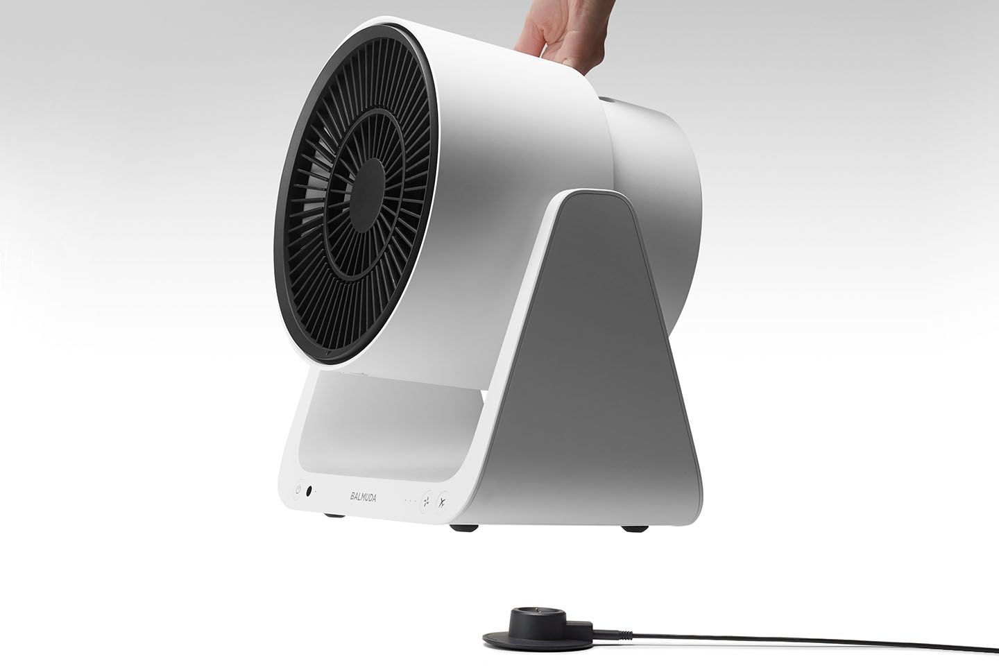 「Battery&Dock(バッテリーアンドドック)」¥9,800(税抜) サイズ:幅164×奥行き17.5×高さ86mm 充電時間:8時間 最大駆動時間:22時間