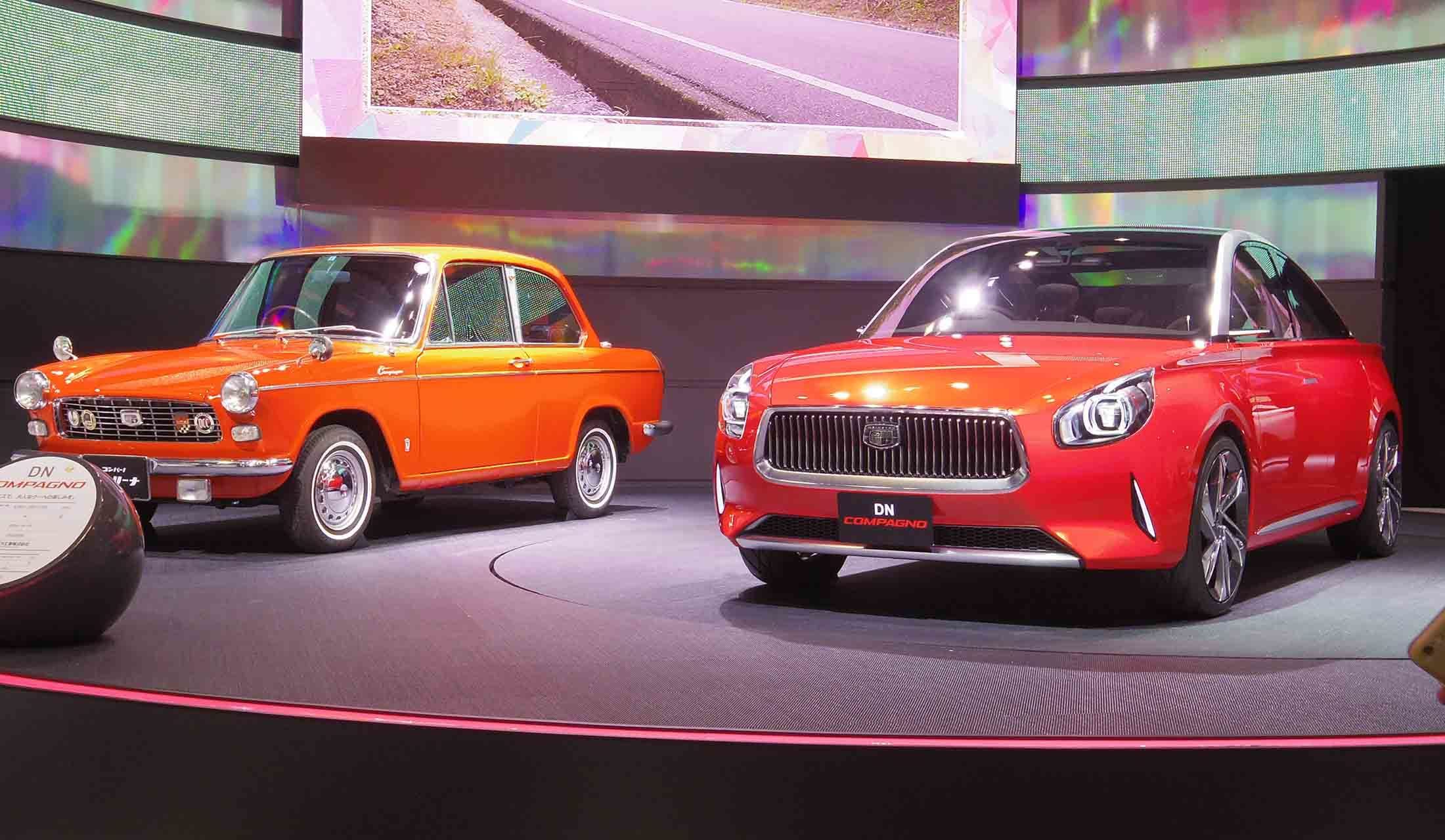 ダイハツ・DN COMPAGNO(右)
小型車をつくり続けてきたダイハツが、往年の名車、コンパーノ(左)をモチーフに仕立てたコンセプトカー。レトロモダンの美しい4ドアクーペは、大人の男にこそ似合う。
