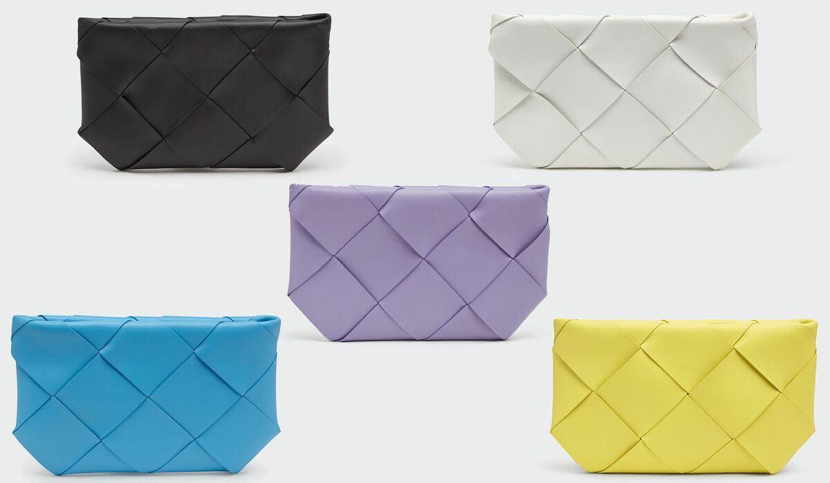 Bottega Veneta ボッテガ　ミニ ザ・ポーチ　人気カラー 楽天市場】BOTTEGA VENETA ボッテガヴェネタ Mini Pouch ミニ ザ