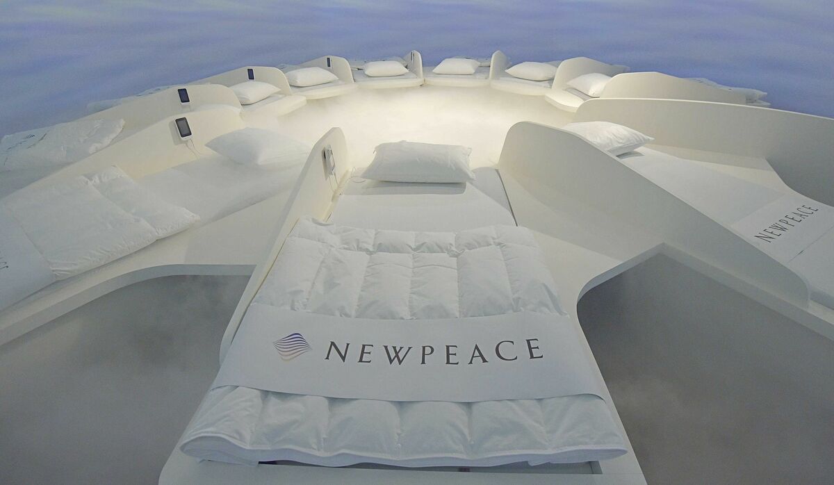 眠れない！寝ても疲れが取れない！から「AIが理想の眠りに導いてくれる