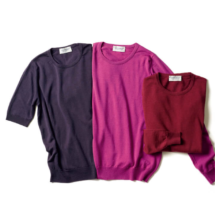 今年らしい差し色となるベリーカラー。プルオーバー［ニュージーランドメリノウール］半袖￥26,000・長袖各￥29,000（リーミルズエージェンシー〈ジョン スメドレー〉）　[Precious2019年2月号130ページ]