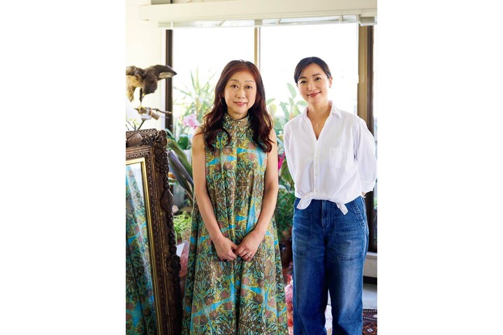 水彩画家・ 永山裕子さんとキャスターの大江麻里子さん