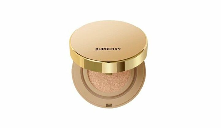 「バーバリー ビヨンド ウェア パーフェクティング マット」＆「バーバリー ビヨンド ウェア パーフェクティング マット クッション」