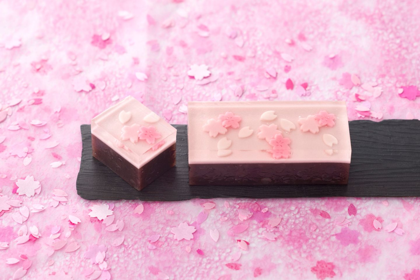 桜モチーフの和菓子を販売中!老舗和菓子店の「春におすすめの手土産」7選 | Precious.jp(プレシャス)