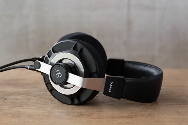 実売価格38万8000円