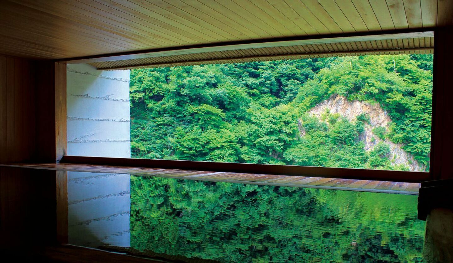 富山県にある「宇奈月温泉 延楽」の大浴場