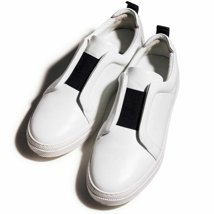 靴「スライダー」￥62,000【ヒール2.5cm】（ピエール アルディ 東京）　[Precious2019年6月号115ページ]