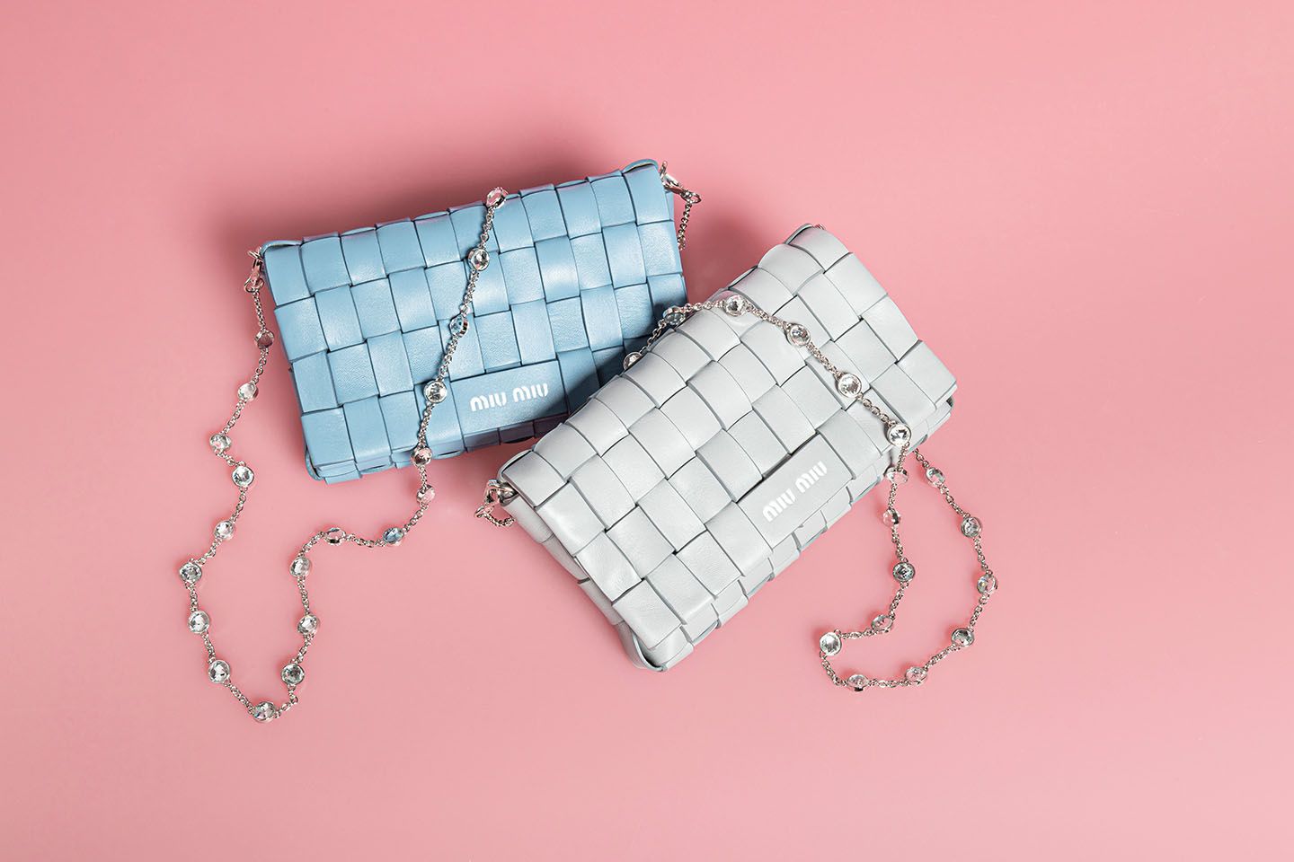 ショルダーバッグ¥205,000【縦13.5×横22×マチ3cm】※世界先行販売