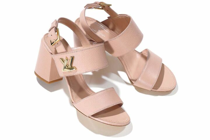 靴「ホライズン・ライン サンダル」￥119,000【ヒール7.5cm】（ルイ・ヴィトン）　[Precious2019年6月号96ページ]