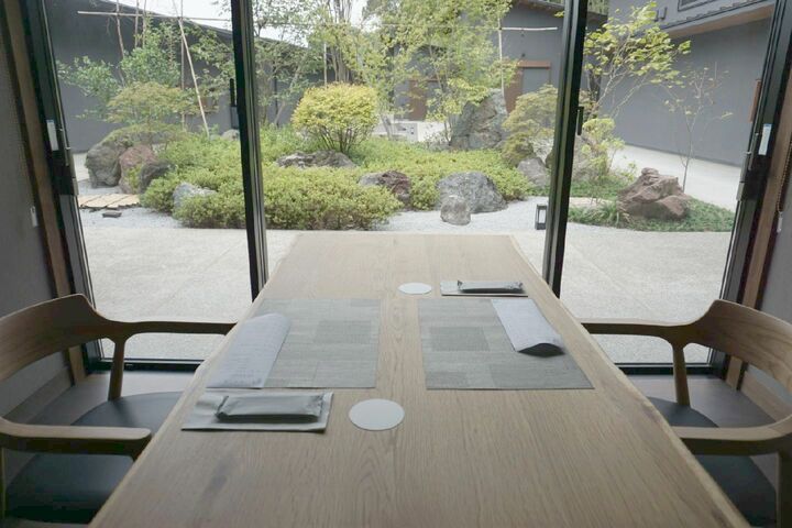 個室の食事処