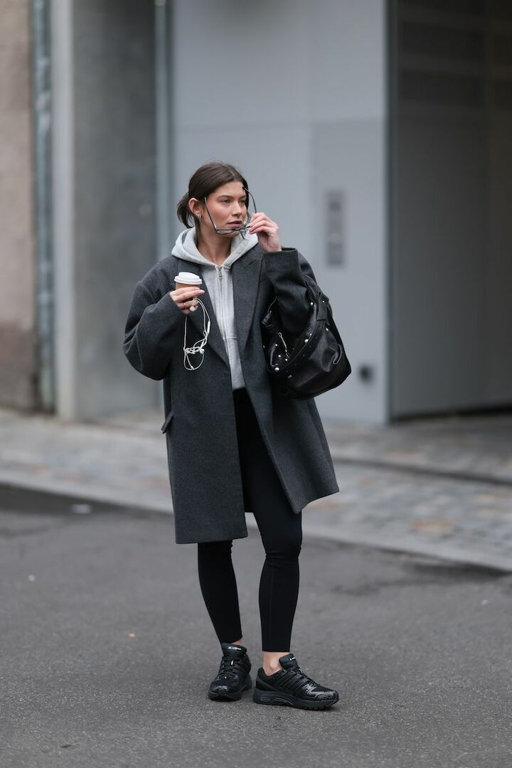 ファッションニュース_2,セレブ_2,大人コーデ_2,冬コーデ_2,スニーカー_1