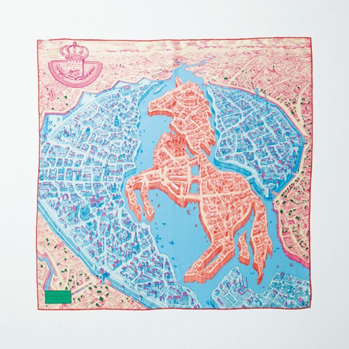 シルクツイルのカーフ『シテ・カヴァリエール』￥52,000［90×90㎝］（エルメスジャポン）