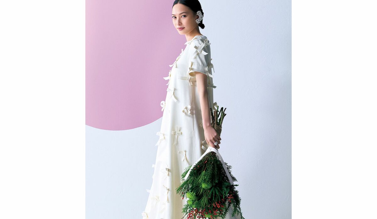 ✨大政絢さん着用✨ 美品 PELLICO リネン サンダル 定価¥48,000 大政 絢さんが着こなす「ジル サンダー」の白いドレス｜あしらった