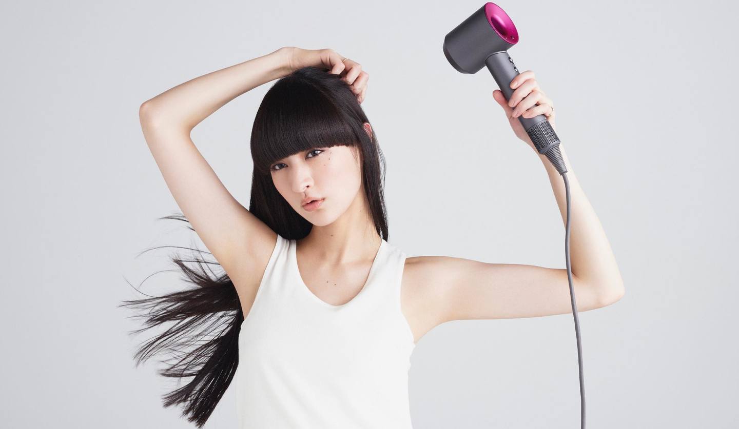 dyson ヘアドライヤー レッド - ヘアドライヤー