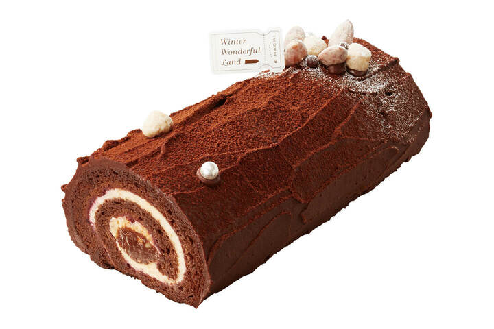 ブッシュドノエル[約幅8×奥行18×高さ6cm]￥3,240（税込）