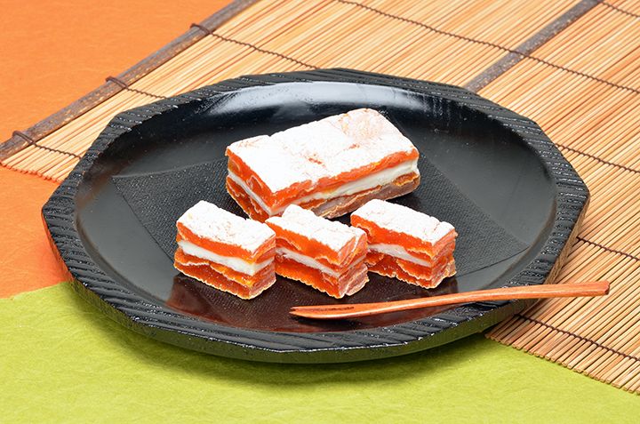 柿の濃厚な甘みと、チーズの爽やかな酸味の組み合わせが絶妙