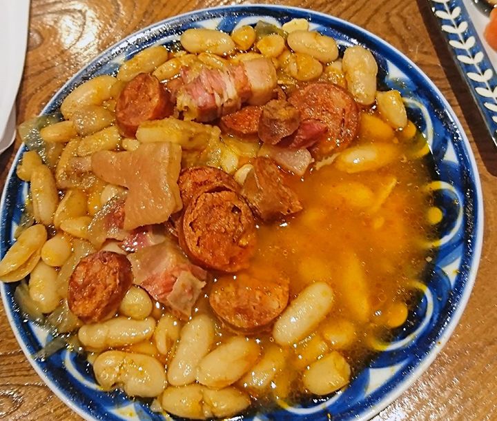 シードルに合わせたい料理「ファバダ・アストゥリアーナ」