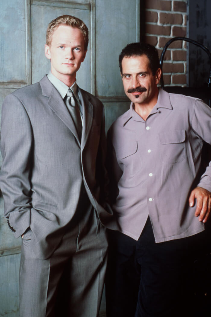 右は、トニー・シャループ。