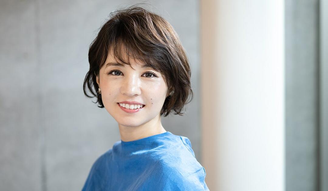 うねりとボリューム不足の髪におすすめしたい ふんわりショートボブ Precious Jp プレシャス