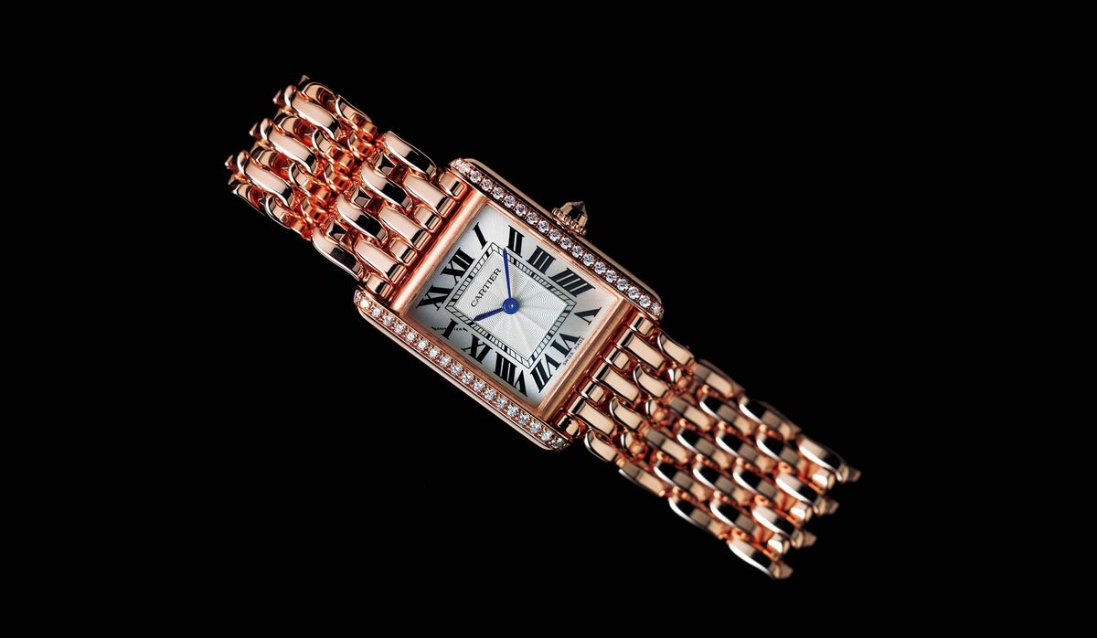 誰もが感動する美しさ！カルティエの時計「タンク ルイ カルティエ