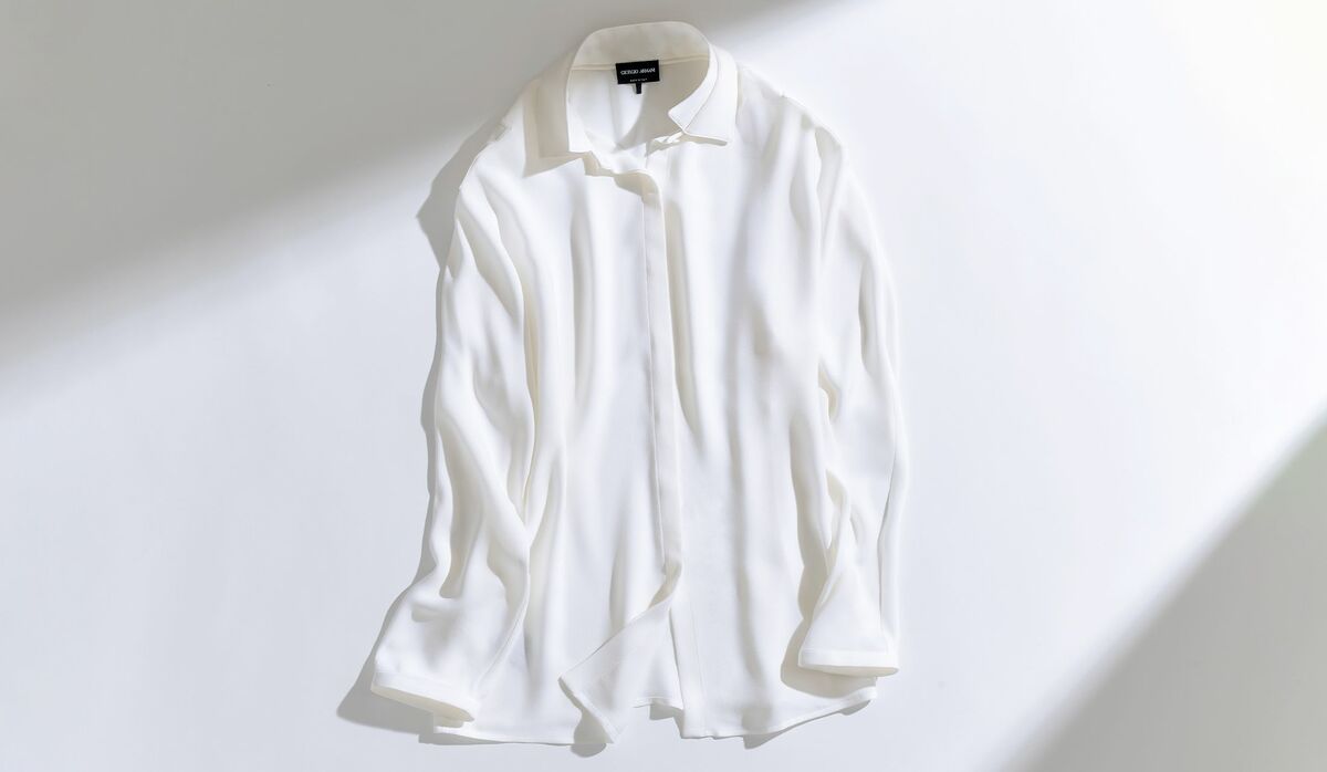 フェミニンな雰囲気とマニッシュさが共存する「ジョルジオ アルマーニ