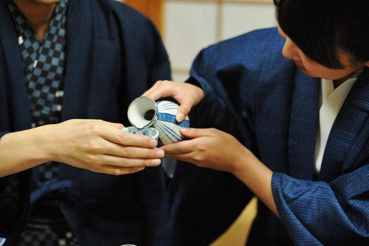 注ぎ口のとがっている部分は上or下?
