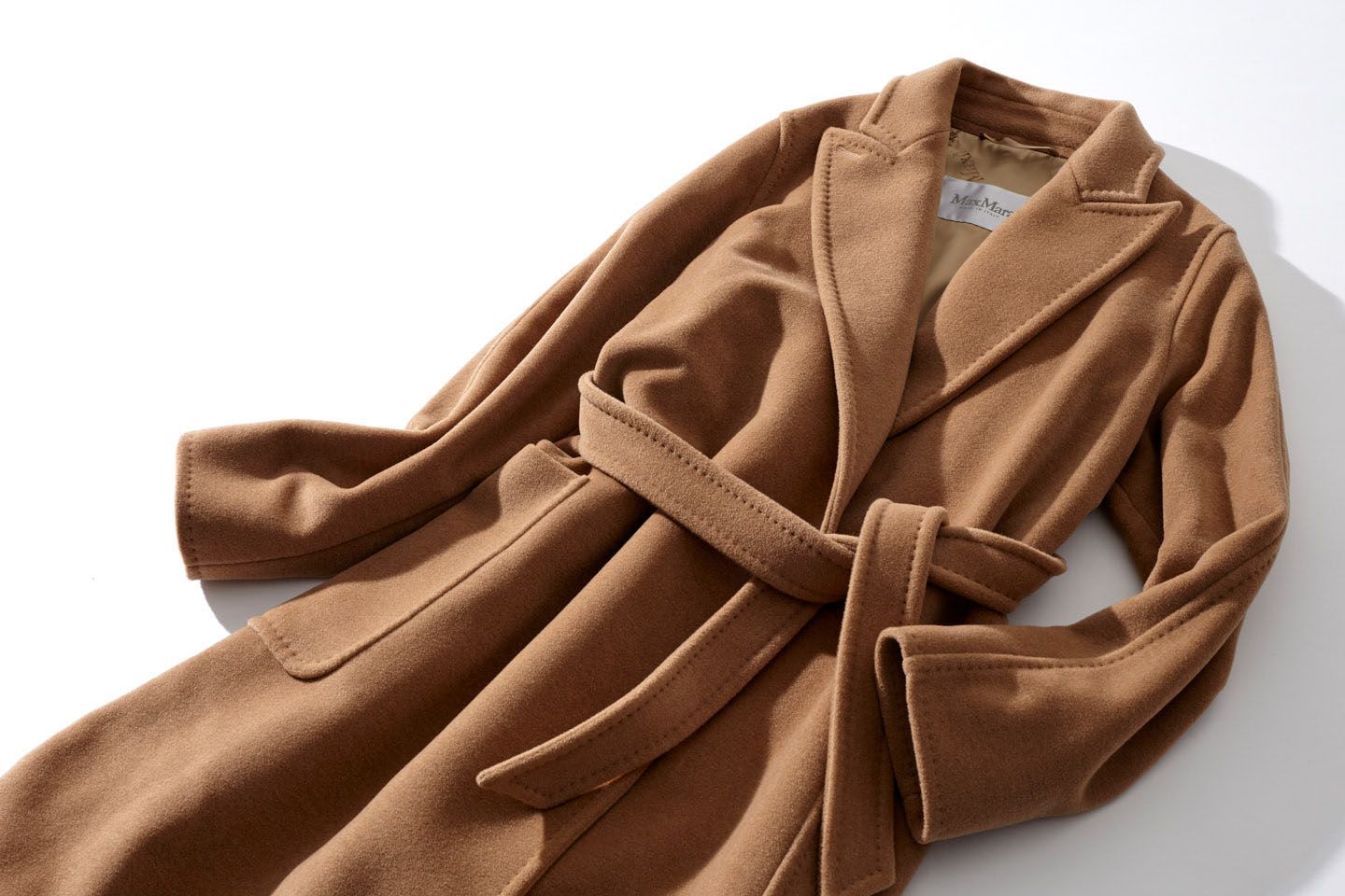 MAX MARA(マックスマーラ)から登場した2018年秋冬の新作コート