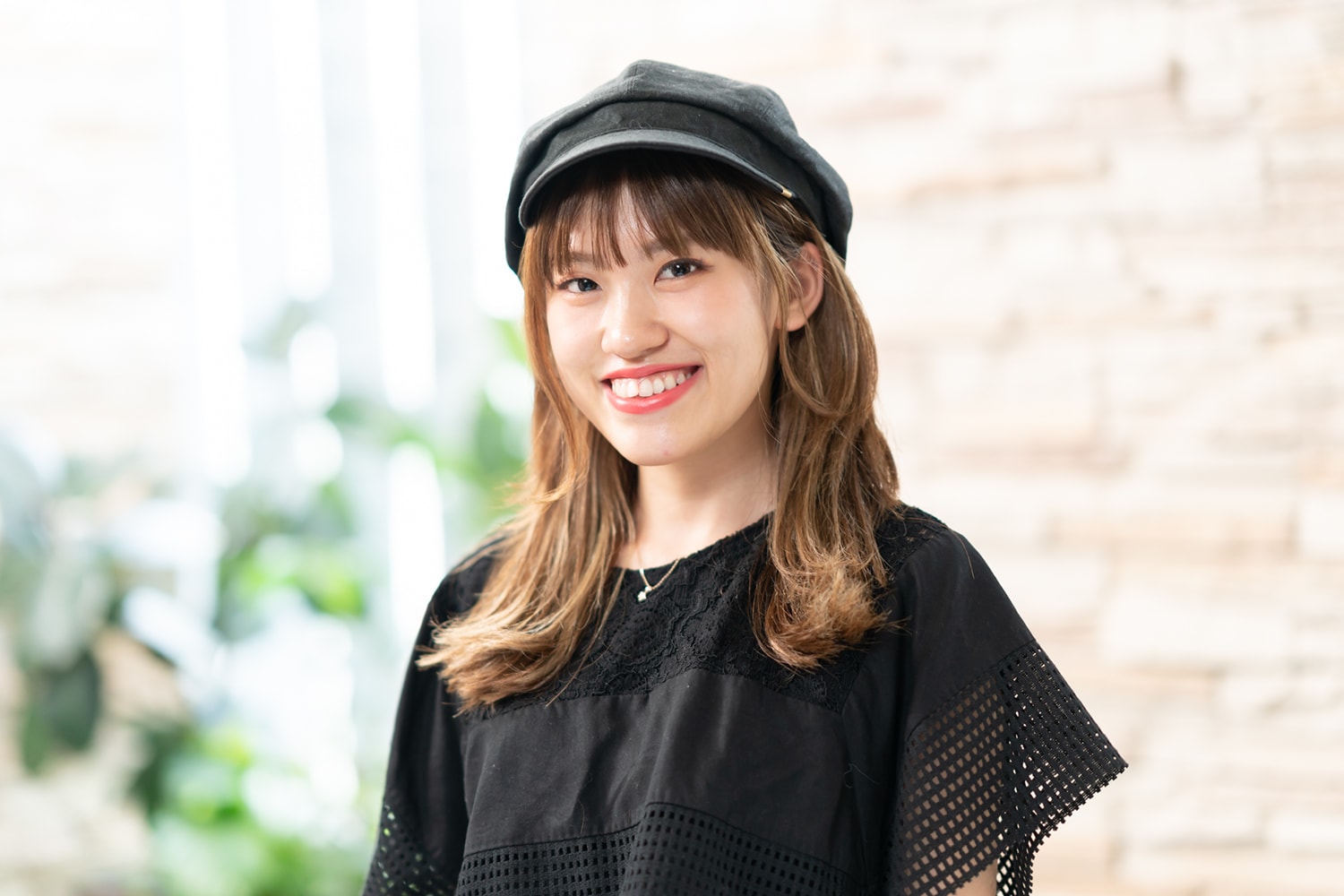 MINX銀座店スタイリスト・高橋里奈さん。お酒を飲むのが大好き。「一番好きなのはウォッカ!休日は毎日飲んでいます(笑)」