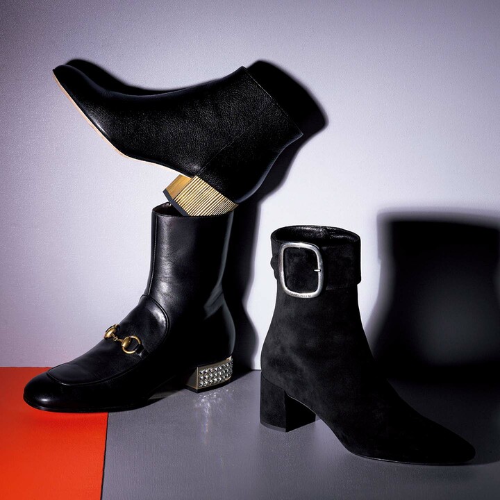 上／ブーツ「マダム チャンキー ブーティ」￥113,000【ヒール：4.5cm】［ゴートレザー］（セルジオ ロッシ）、左下／ブーツ￥194,000【ヒール：3cm】［カーフレザー］（グッチ ジャパン）、右下／ブーツ「ジョプリン」￥185,000【ヒール：5cm】［カシミヤスエード］（イヴ・サンローラン〈サンローラン バイ アンソニー・ヴァカレロ〉）　[Precious2018年11月号143ページ]