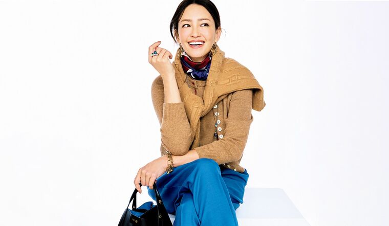 「ベージュ×ブルー」のコーディネート