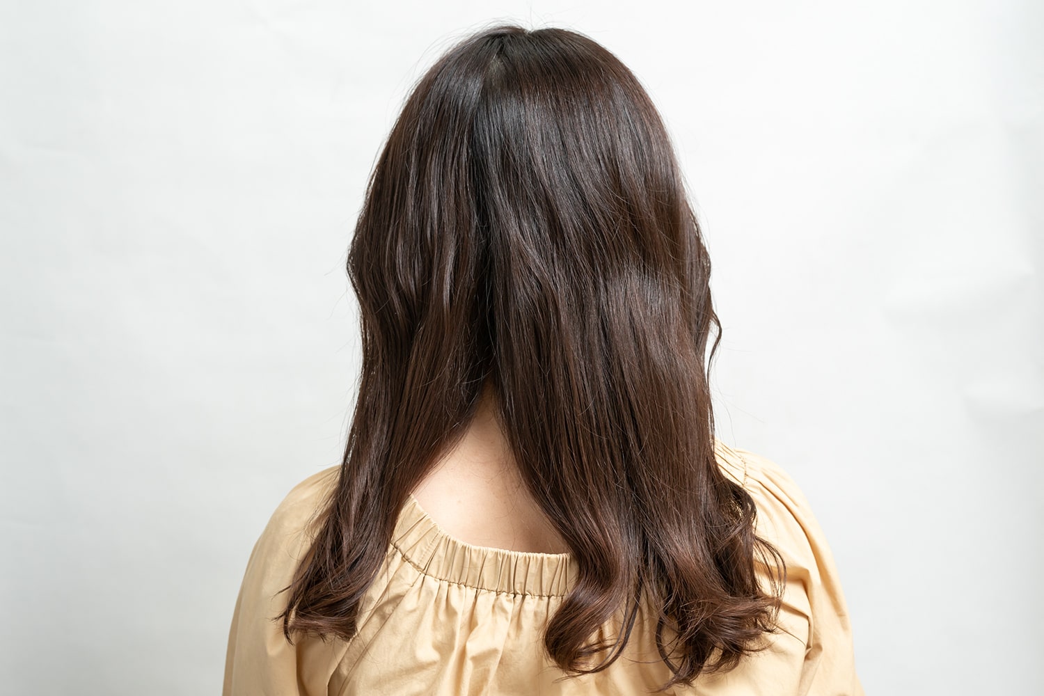 左右どちらが多くてもOK。アシンメトリーに分ける。
