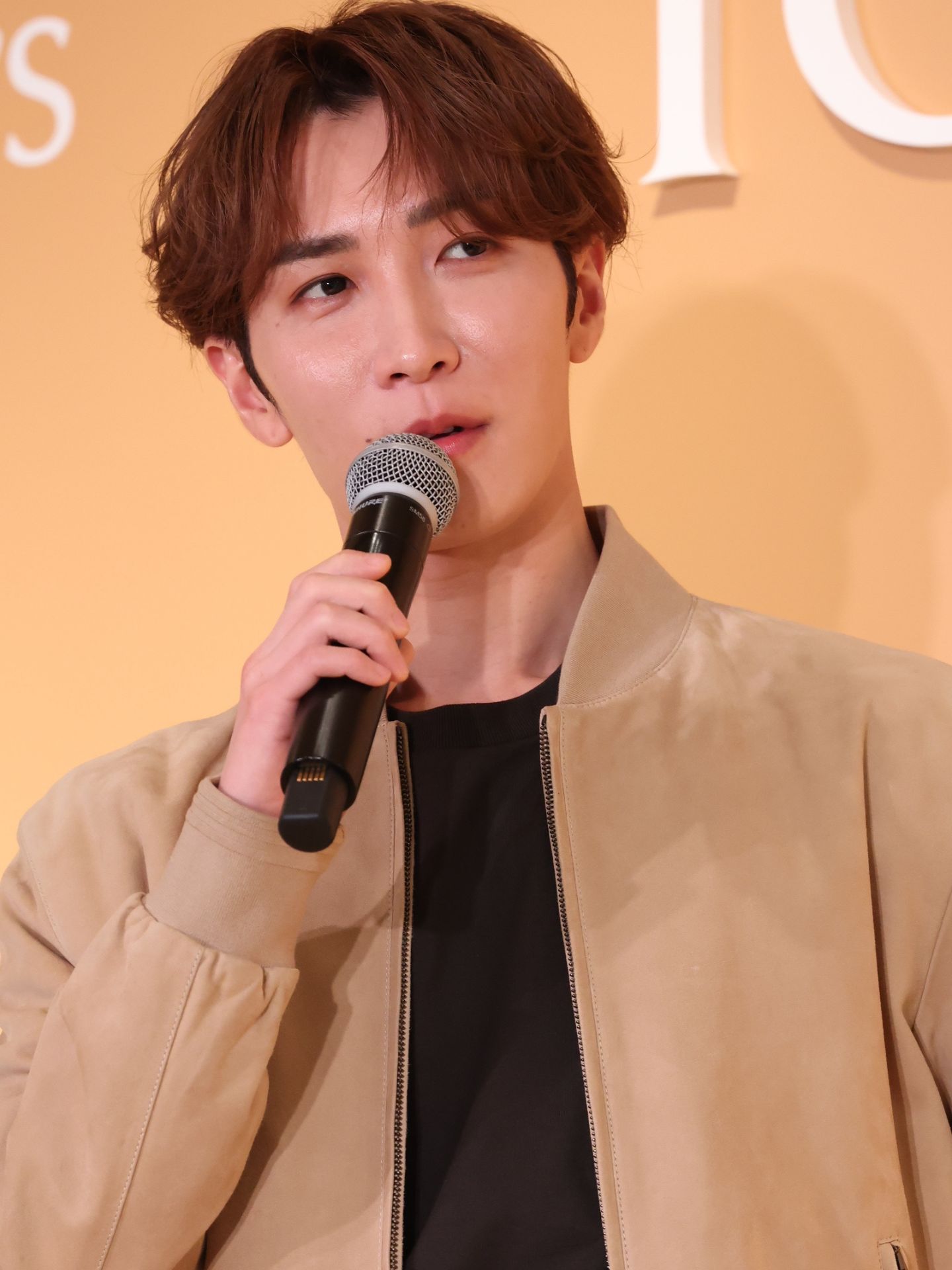 画像一覧）Snow Man 渡辺翔太さんが日本人男性初の「トッズ」新